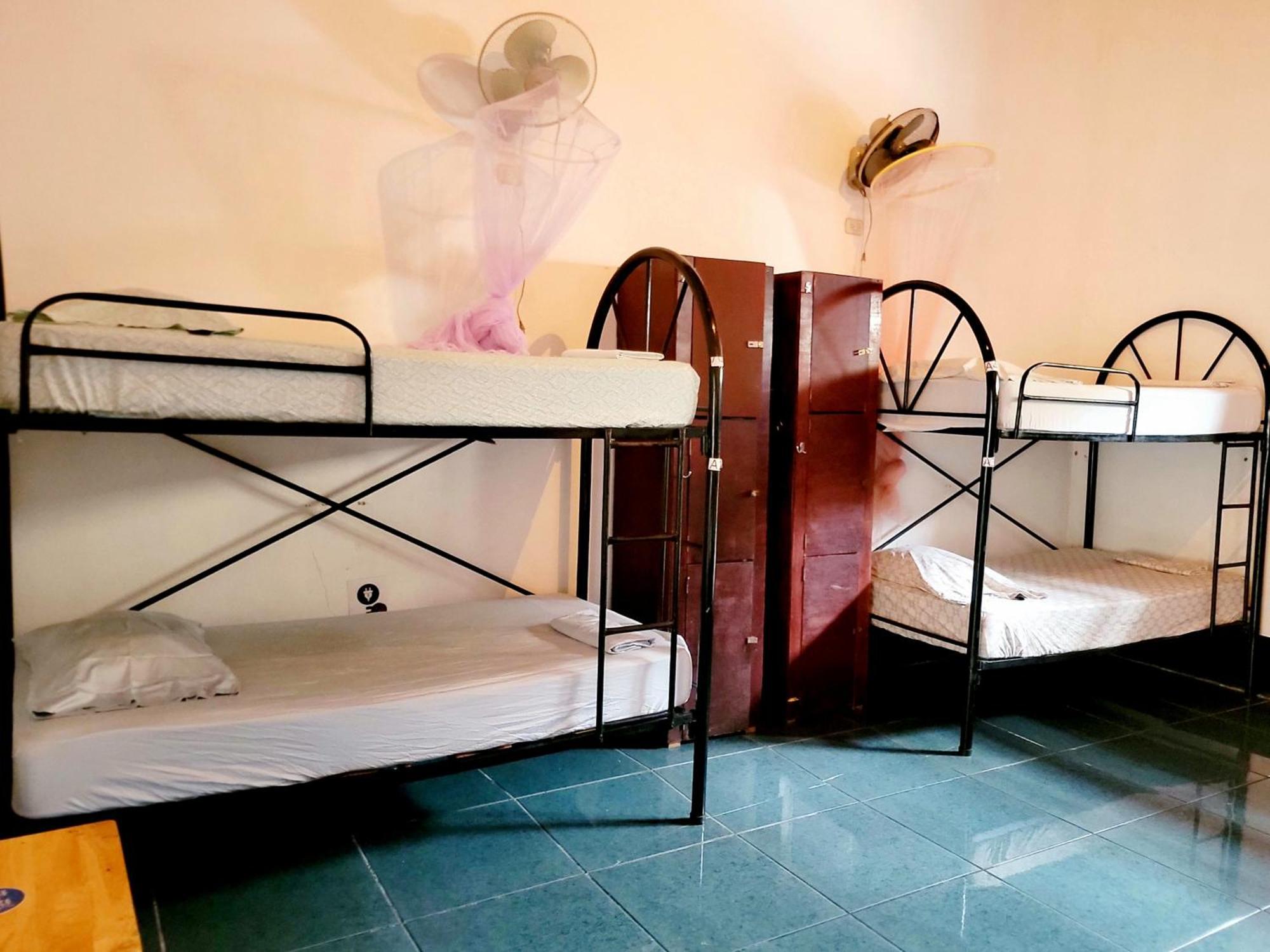 Poco A Poco Hostel León Екстериор снимка