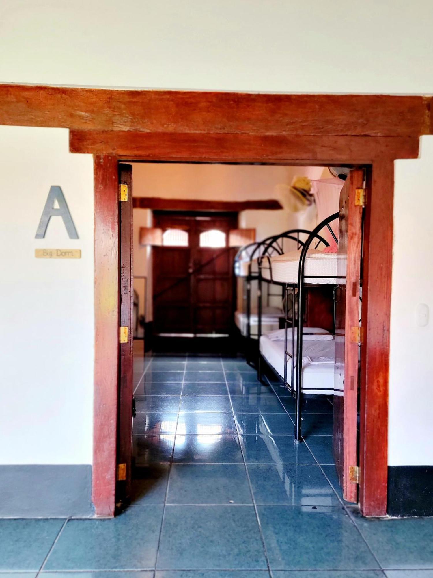 Poco A Poco Hostel León Екстериор снимка